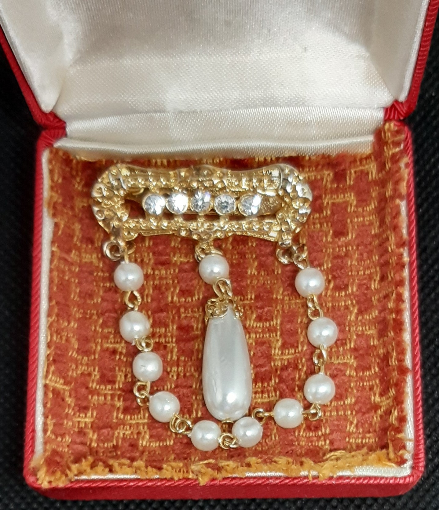 Broche 22-810