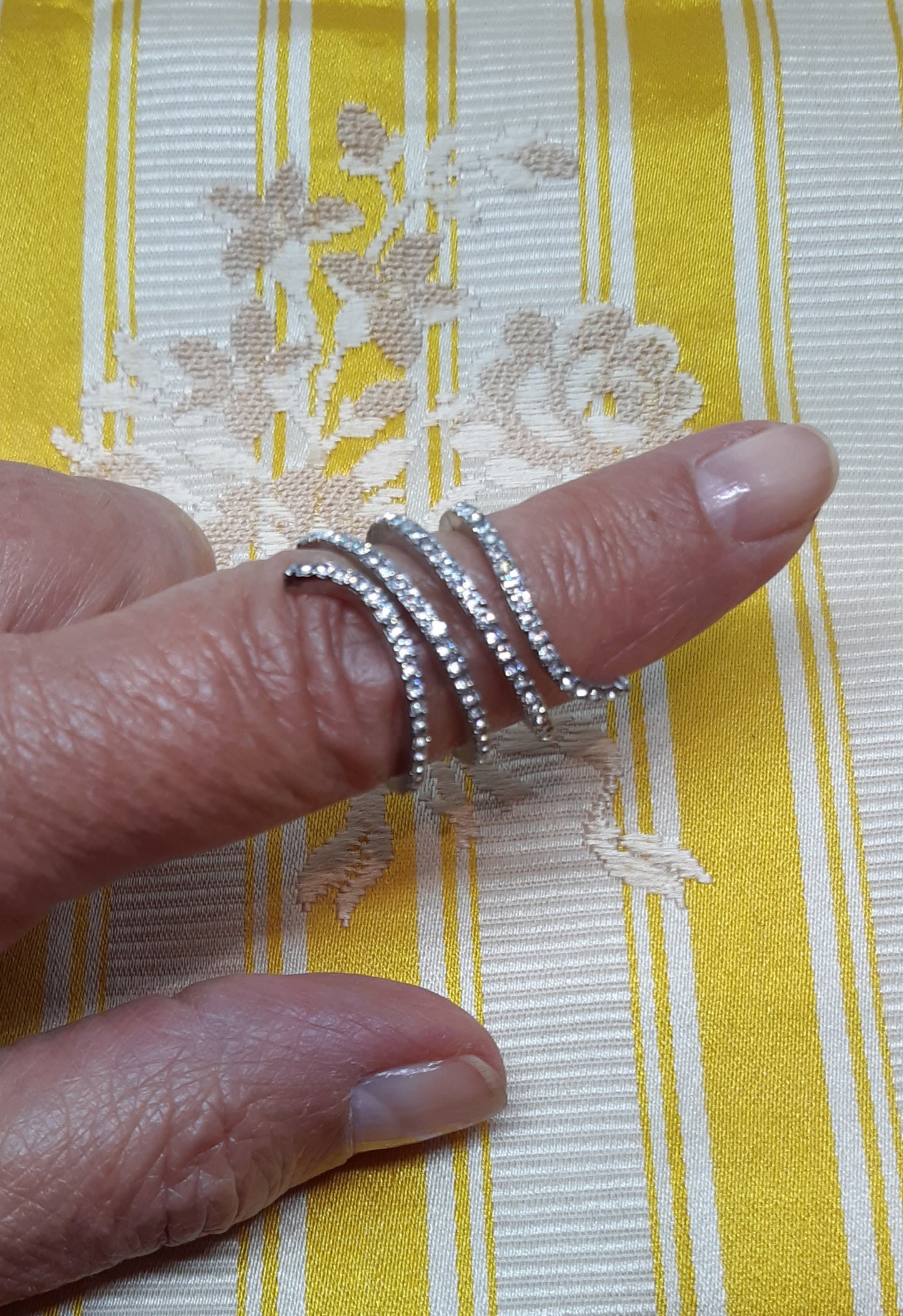 Bague enroulement strass 22-457